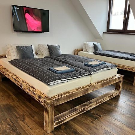 Apartman Kuga Mikulov Exterior foto