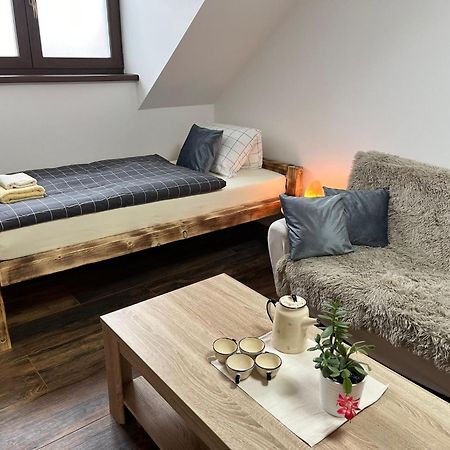 Apartman Kuga Mikulov Exterior foto